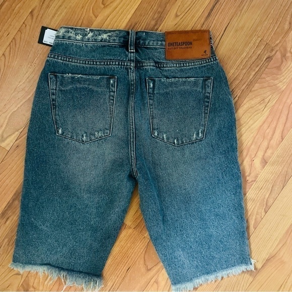 One Teaspoon Bermuda Distressed Denim Shorts Size 26 Cutoff Beach Casual - Picture 7 of 8